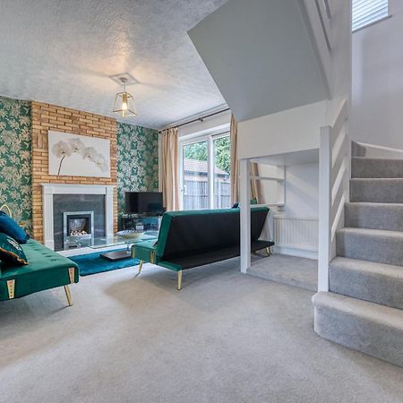 Capri 13 Sa - 3 Bed House, Close To Loughborough University & M1 Motorway, Free Wifi, Big Garden, Ample Parking- Ask For Contractor Rates! Exterior foto