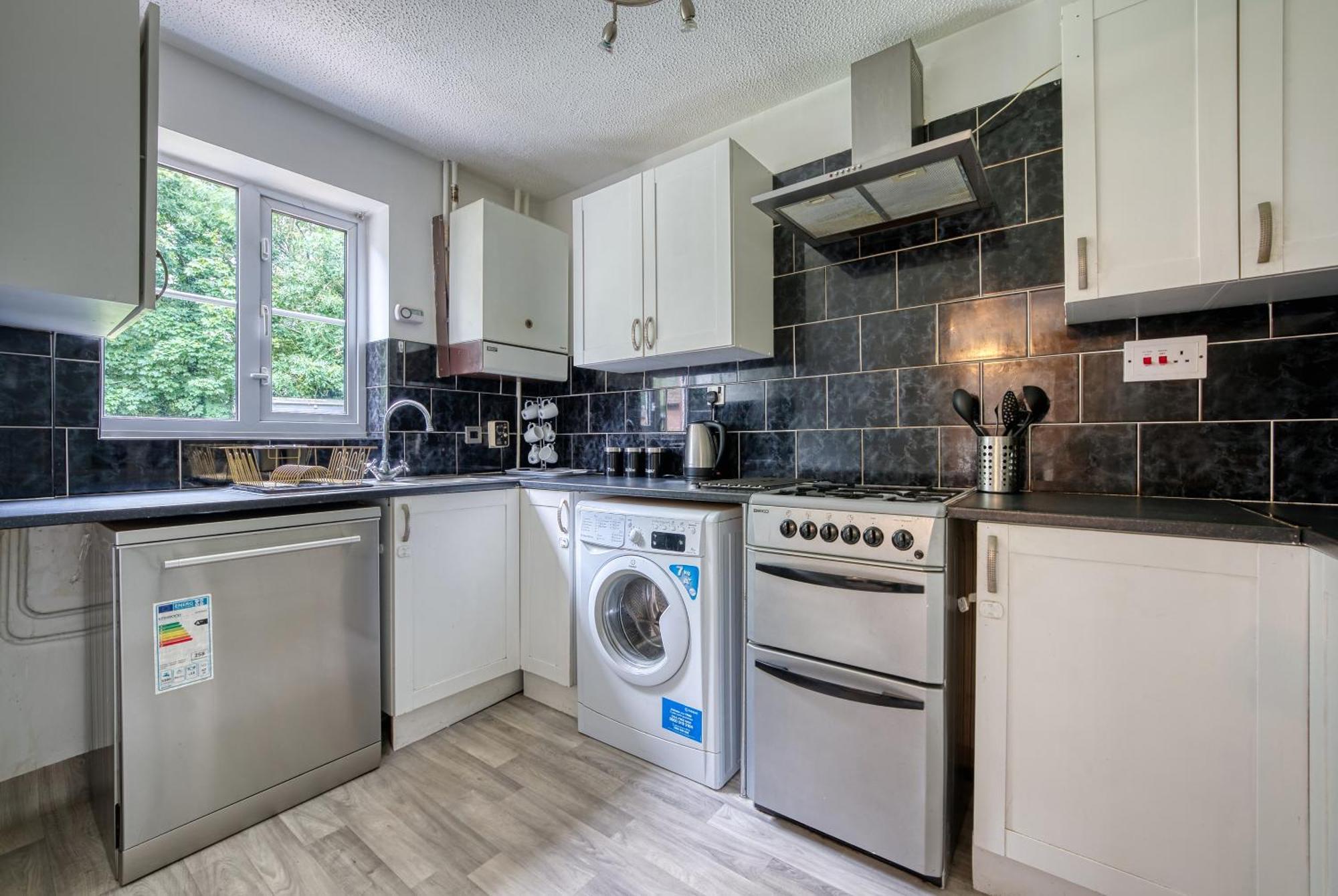 Capri 13 Sa - 3 Bed House, Close To Loughborough University & M1 Motorway, Free Wifi, Big Garden, Ample Parking- Ask For Contractor Rates! Exterior foto
